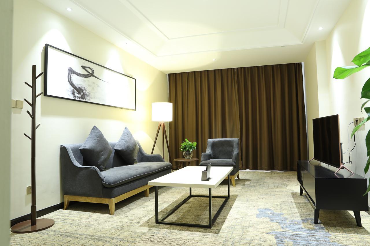 Zhi Hui Tang Feng Ze Hotel Чэнду Экстерьер фото