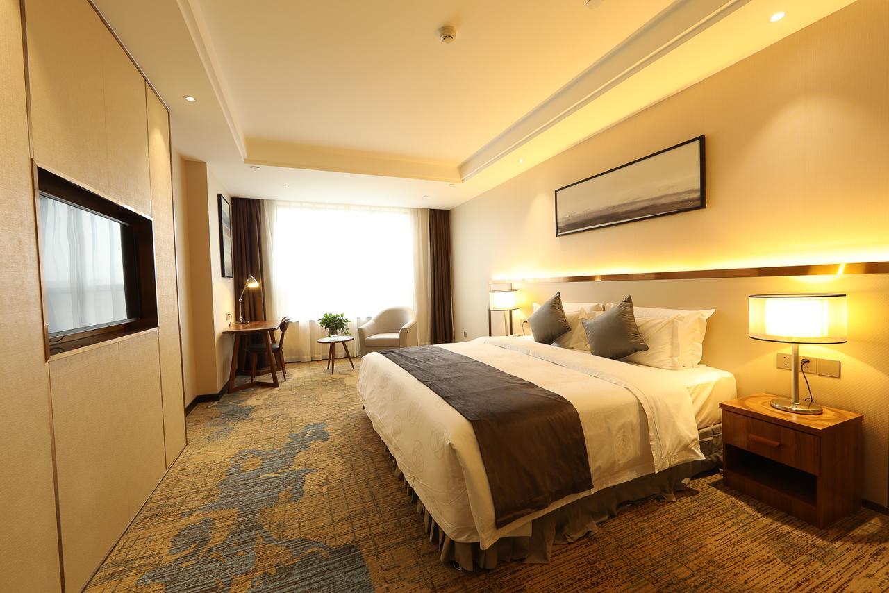 Zhi Hui Tang Feng Ze Hotel Чэнду Экстерьер фото
